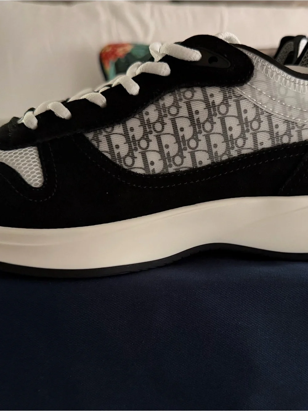 Dior B25 Runner Black and White Logo Mesh Men’s Sneakers